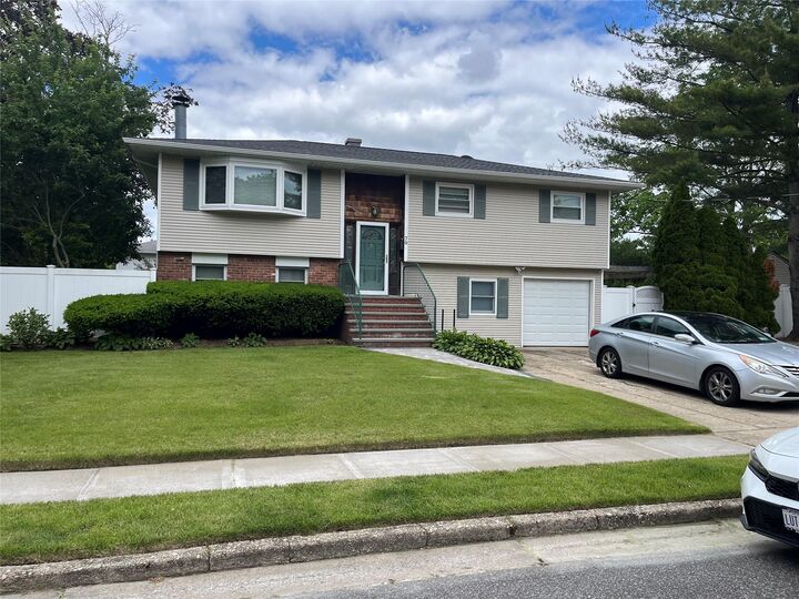 70 Pacific Street  North Babylon NY 11703 photo