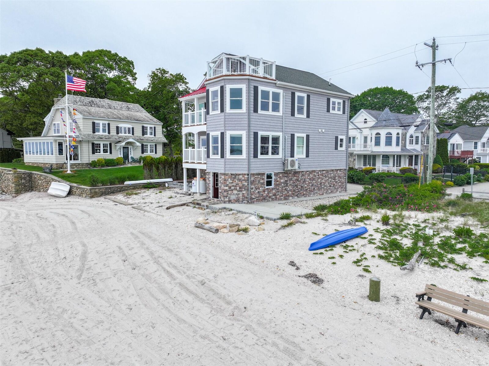 Property Photo:  22 Shore Road  CT 06357 