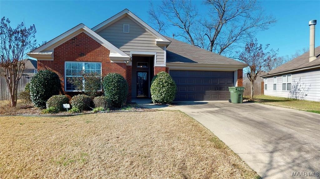Property Photo:  631 Glenmede Lane  AL 36117 