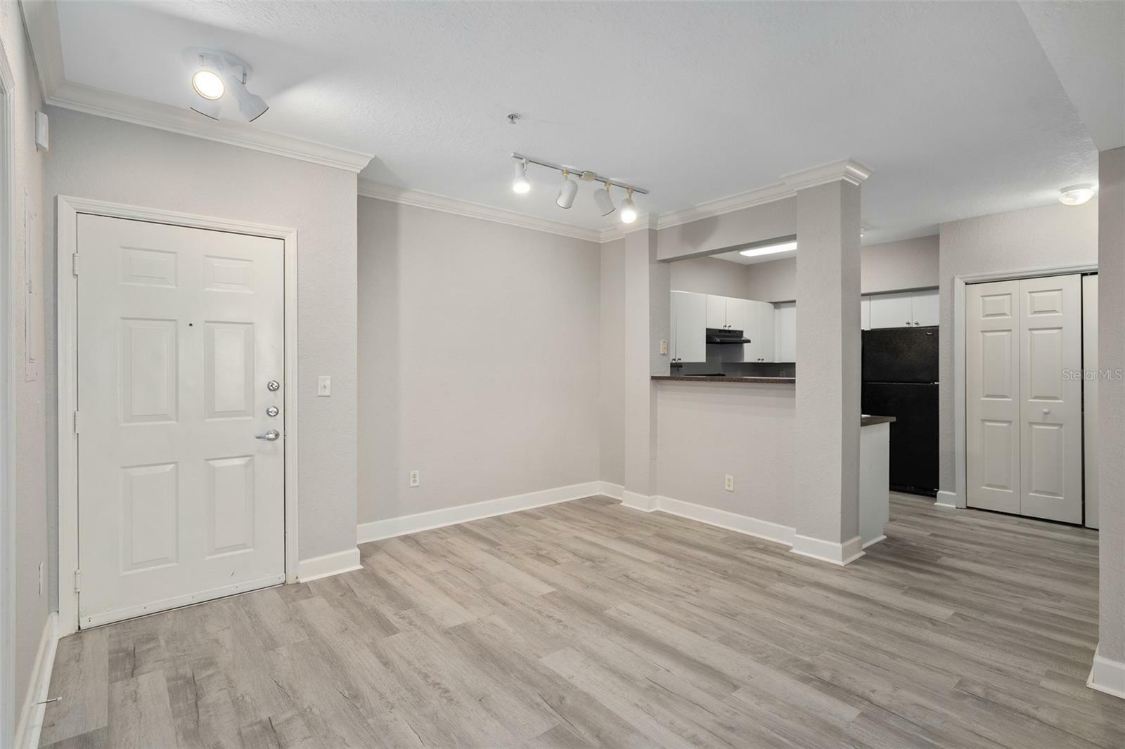 Property Photo: 206 E South Street 6007 FL 32801