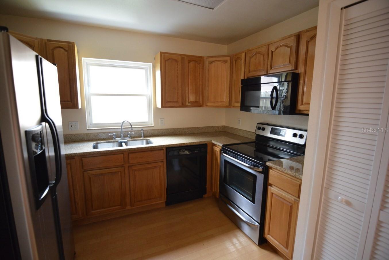 Property Photo:  1135 Covington Street  FL 32765 