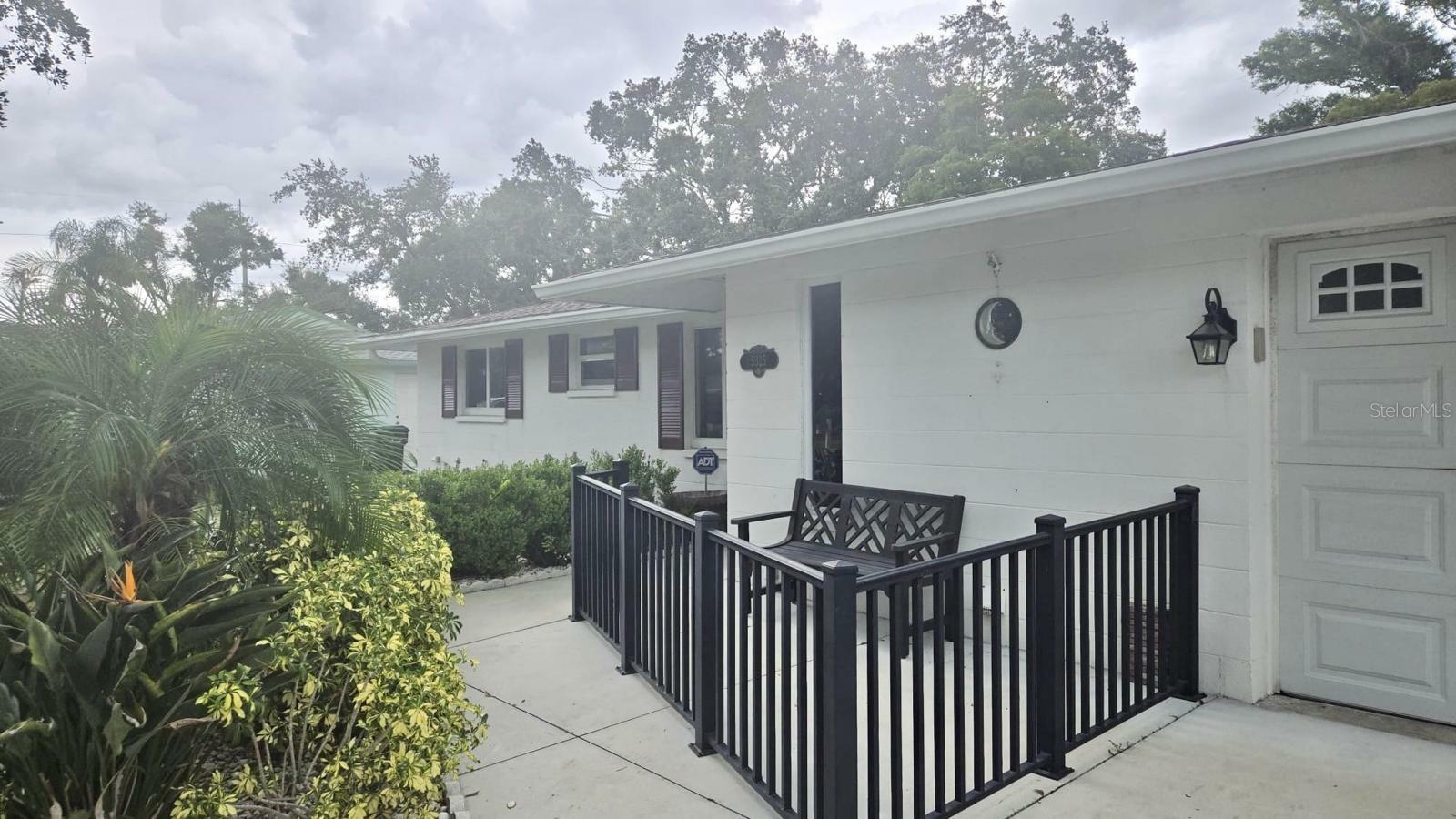 Property Photo: 5325 Murdock Avenue FL 34231
