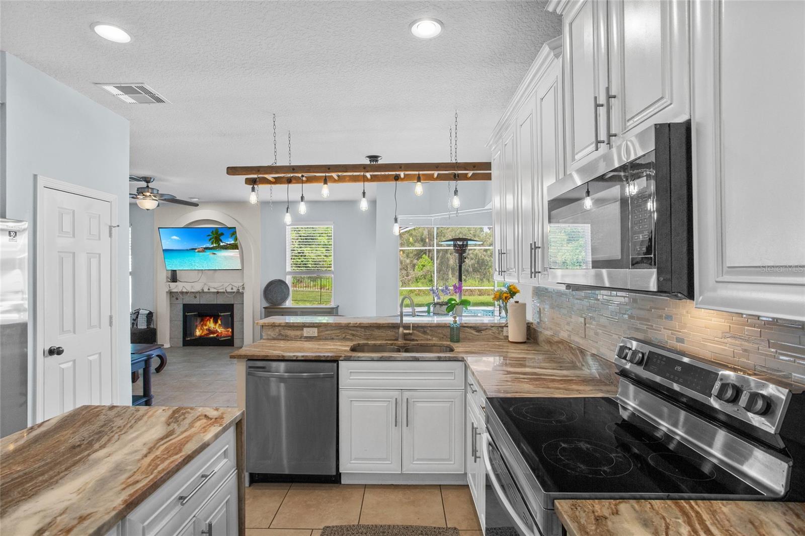 Property Photo:  701 Little Hampton Lane  FL 34734 