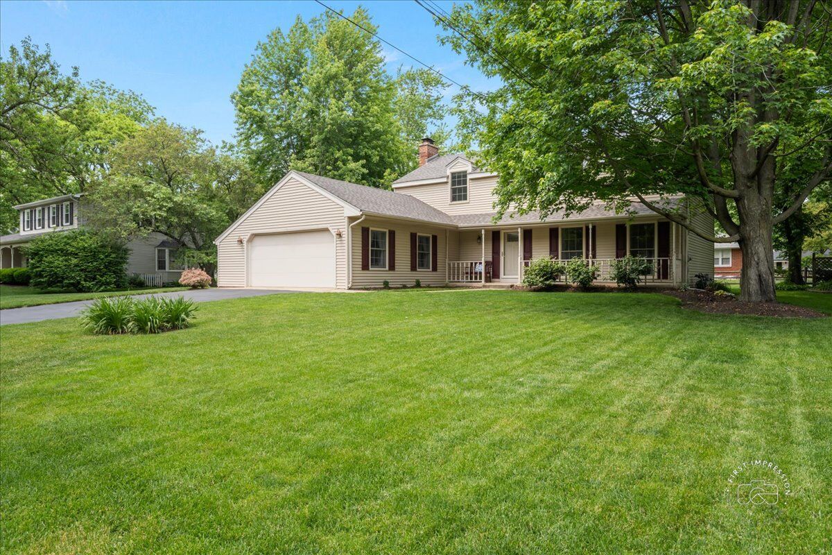 Property Photo: 505 Waubonsee Trail IL 60510