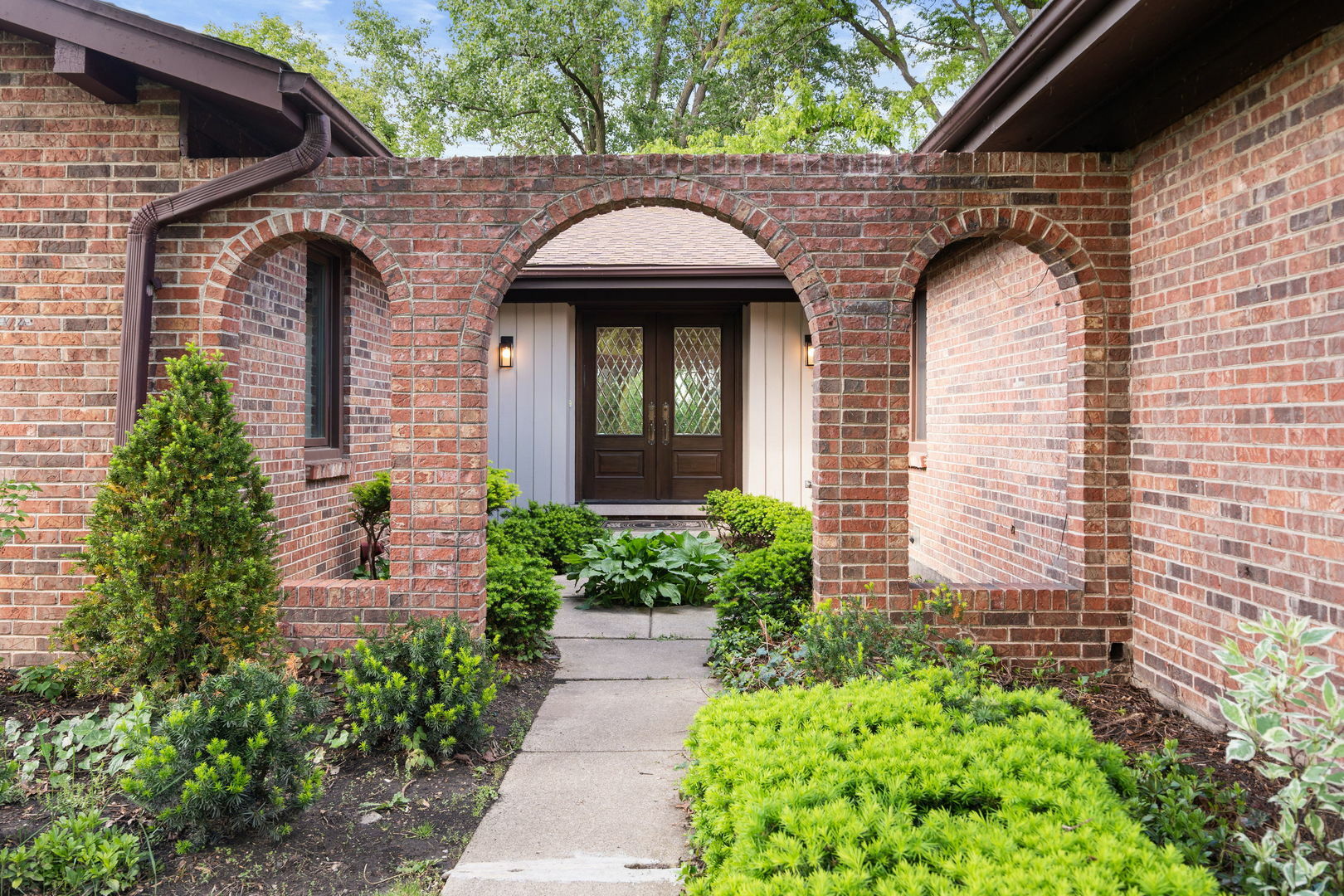 Property Photo: 4024 Picardy Drive IL 60062