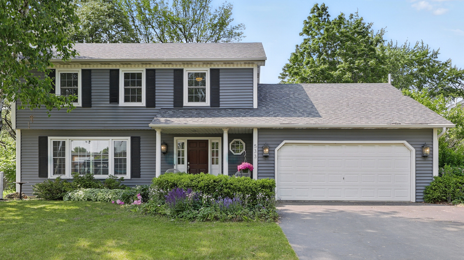 Property Photo: 533 Warwick Drive IL 60565