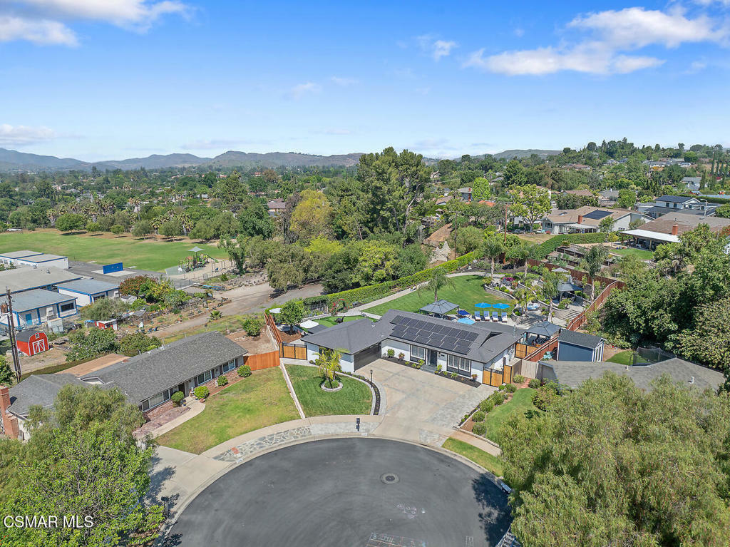 Property Photo: 1266 Calle Olmo CA 91360