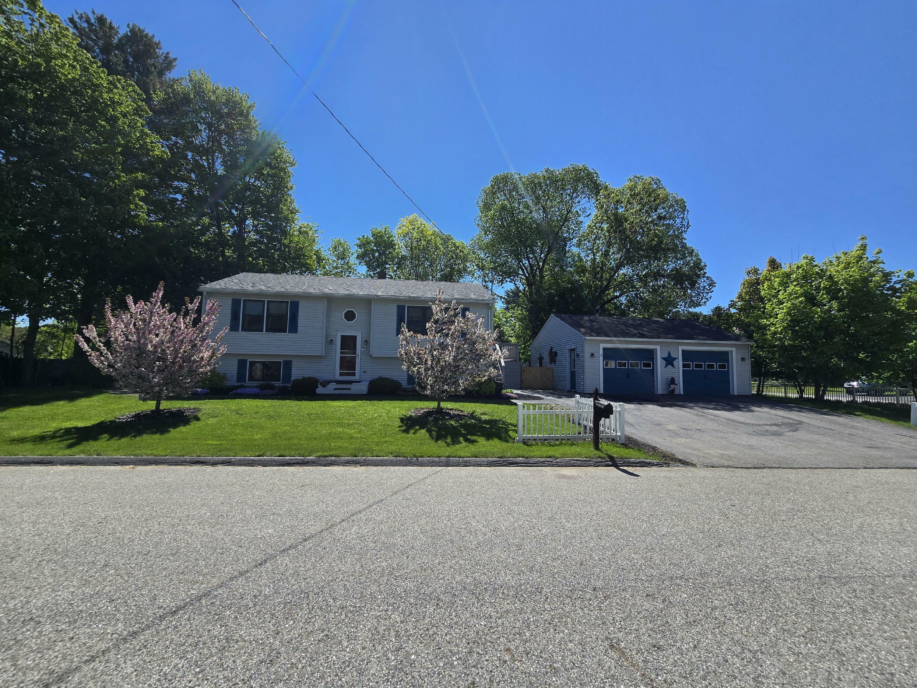 Property Photo: 5 Roland Avenue ME 04240