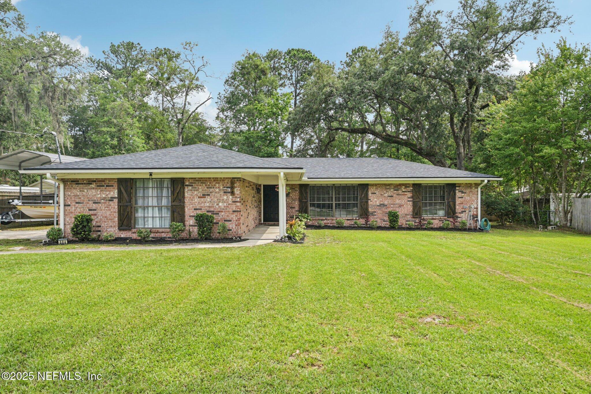 Property Photo: 884 Live Oak Lane FL 32003