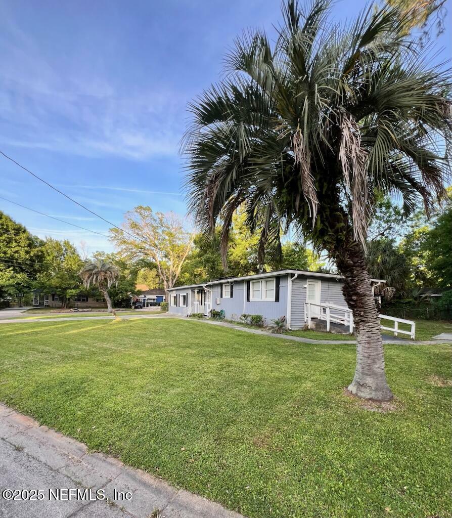 Property Photo: 5350 Newcombe Road FL 32209