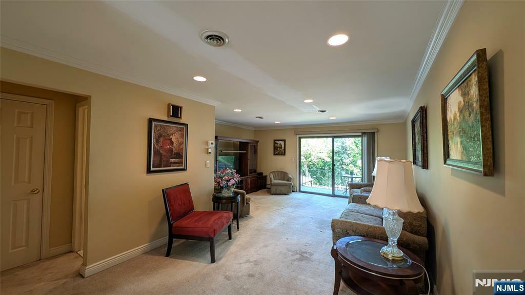 Property Photo:  37 Ross Road  NJ 07057 