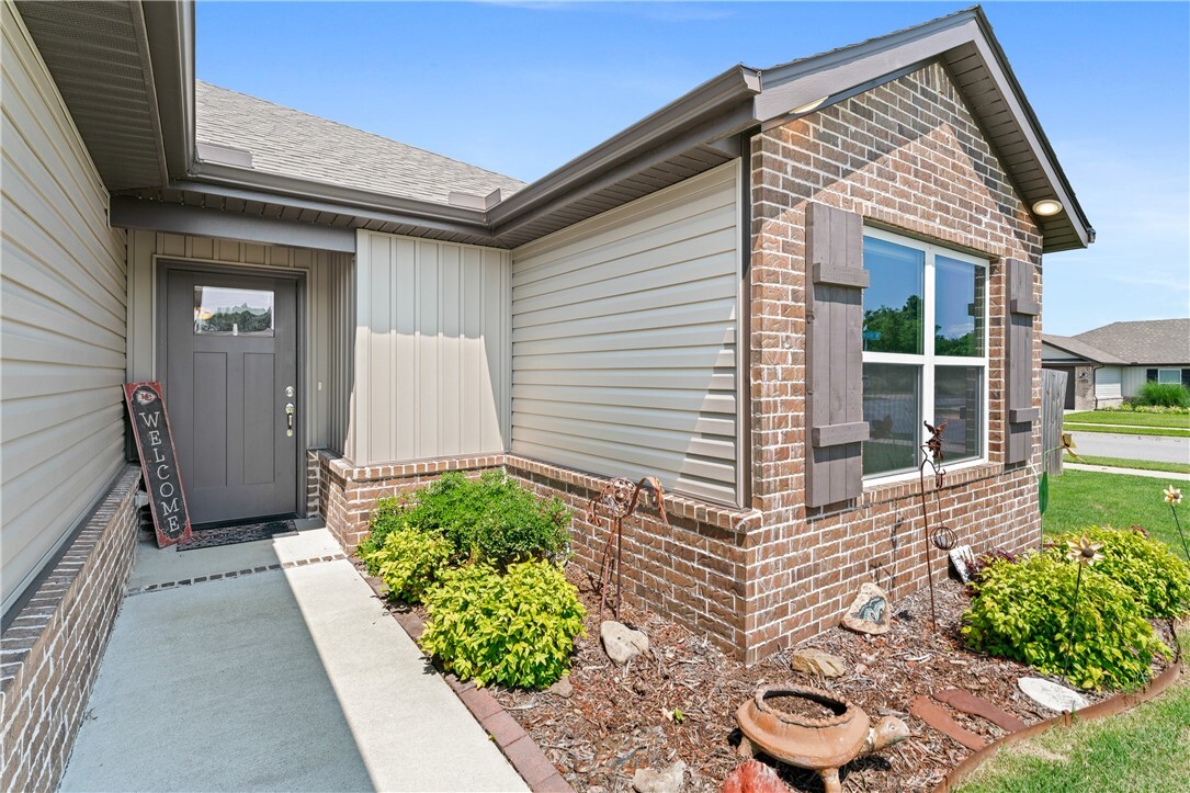Property Photo: 443 N Mojave Street AR 72730