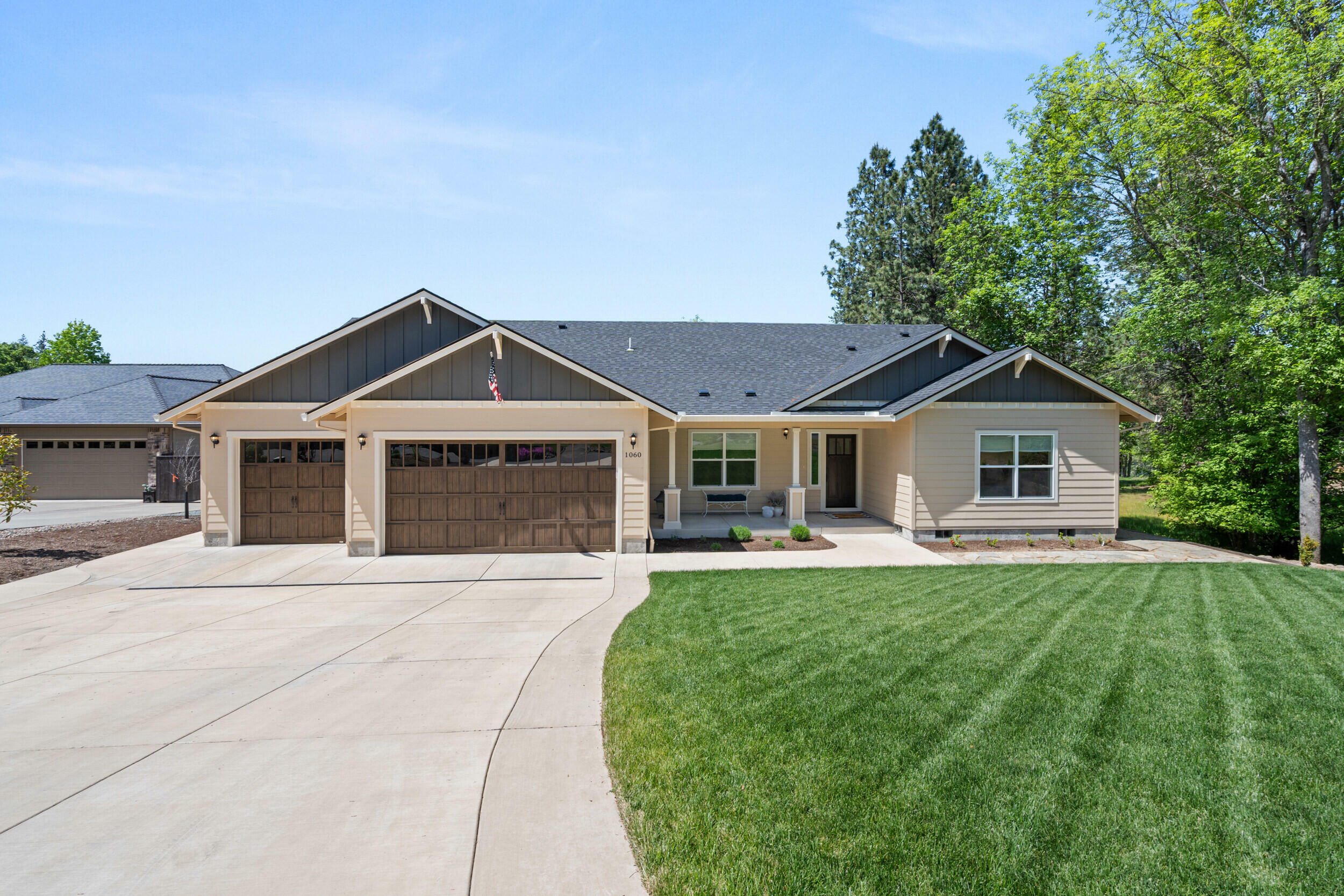 1060 Anglers Place  Shady Cove OR 97539 photo