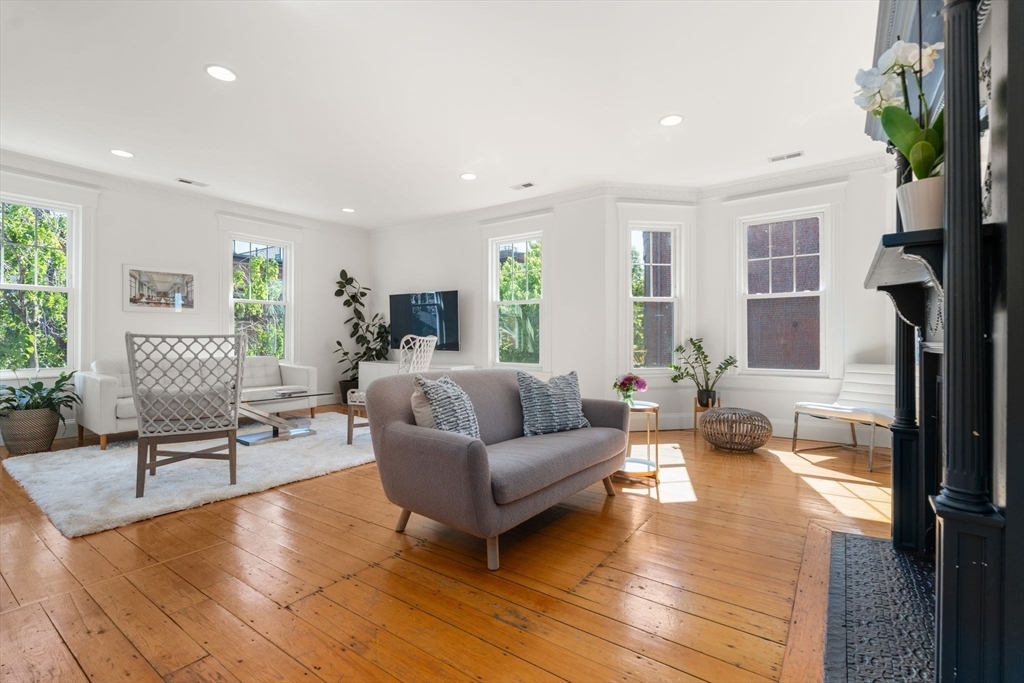 Property Photo: 50-52 High Street 3 MA 02129
