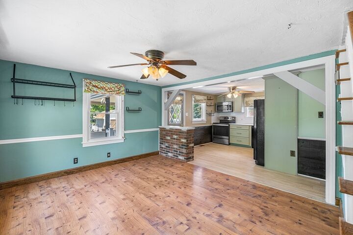 Property Photo:  298 Spruce St  MA 01453 