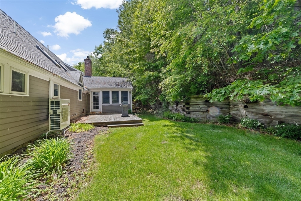 Property Photo: 39 High Beacon Way MA 02050