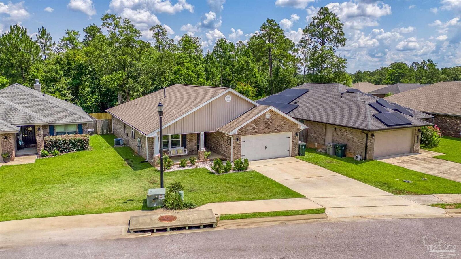 Property Photo: 3668 Conley Dr FL 32533