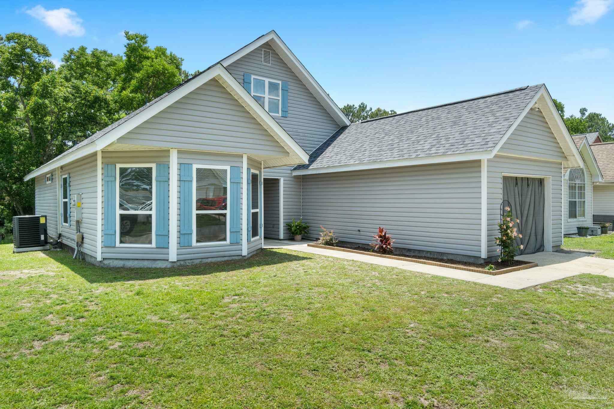 Property Photo:  2512 Georgetown Ln  FL 32547 