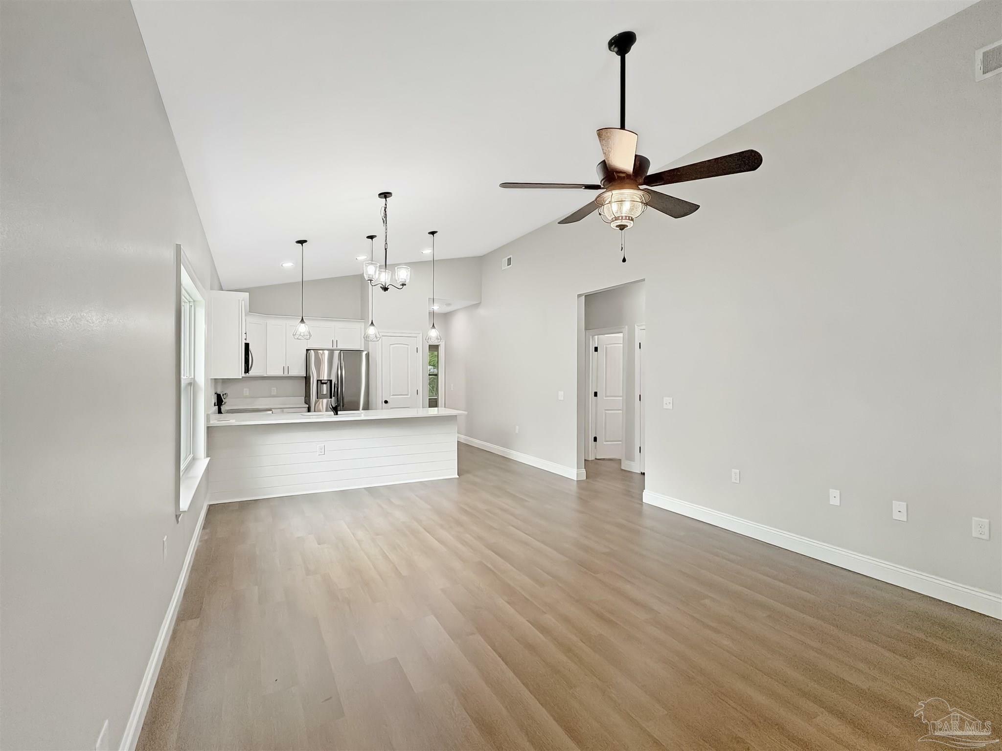 Property Photo: 3286 Damon Dr FL 32583