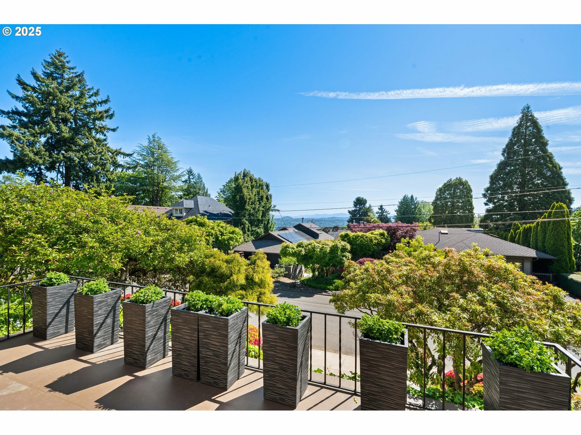 Property Photo: 8301 SW 6th Ave OR 97219