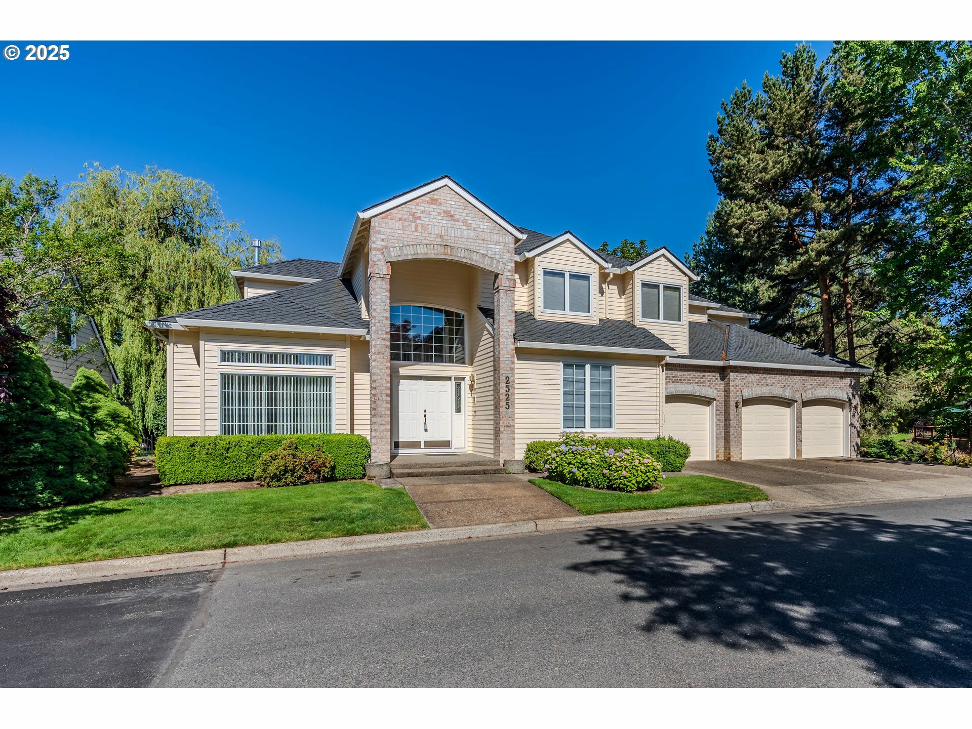 2525 NW 141st Pl  Portland OR 97210 photo