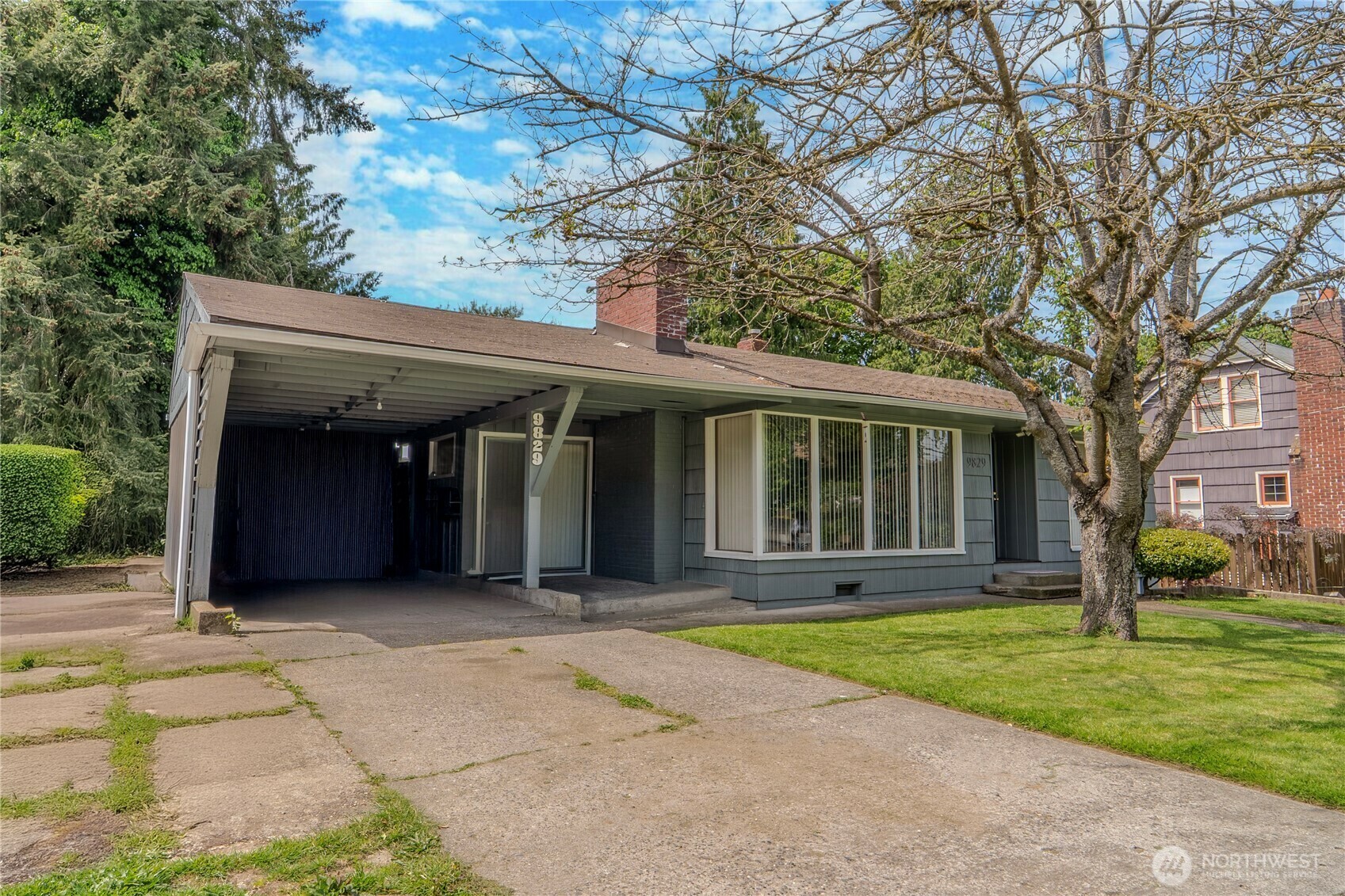 Property Photo:  9829  60th Avenue S  WA 98118 