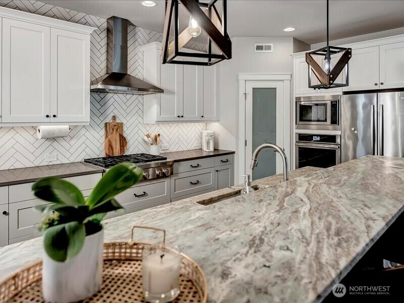 Property Photo: 11550 174th Avenue NE WA 98052