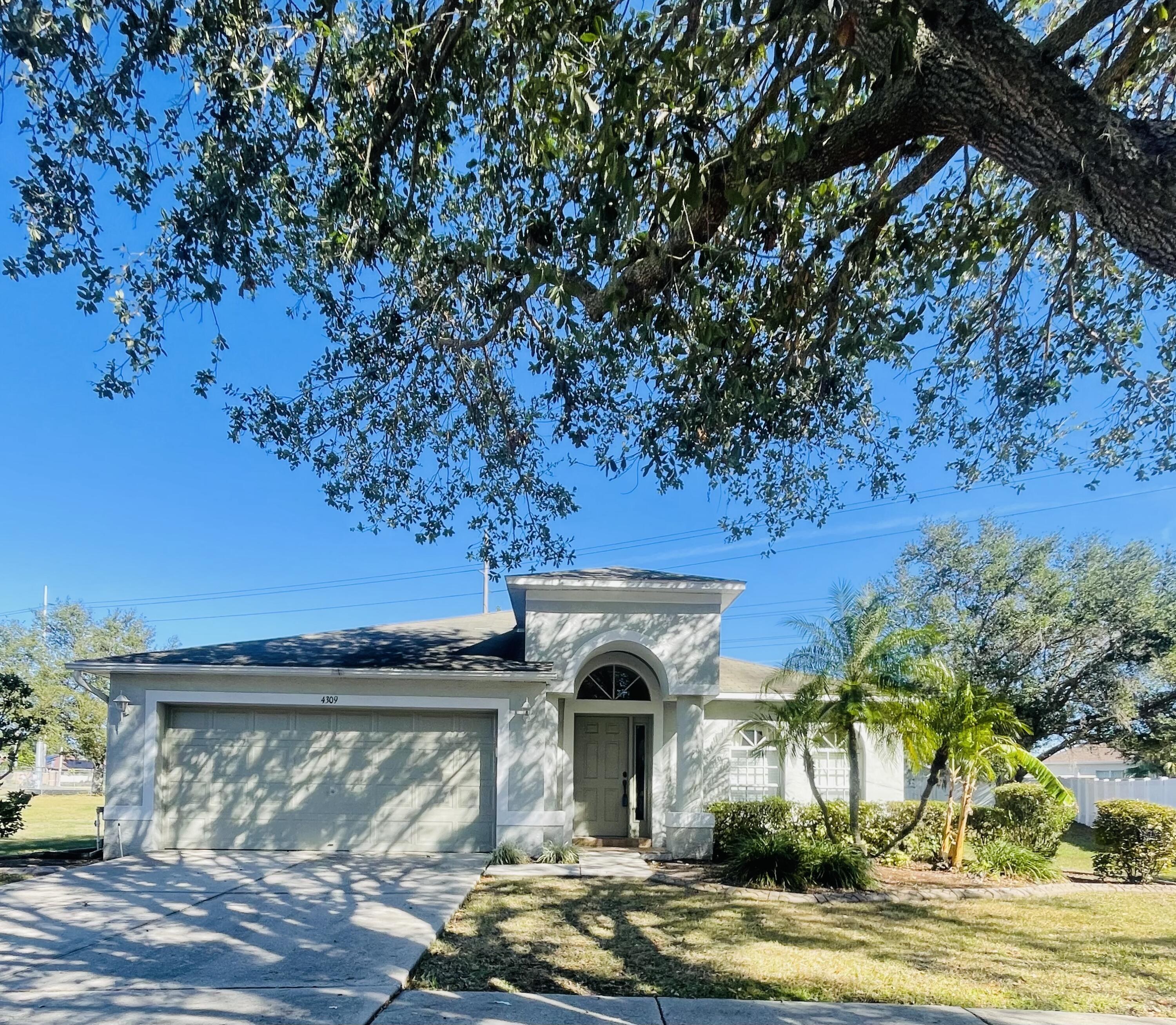 Property Photo:  4309 Balington Drive  FL 33596 