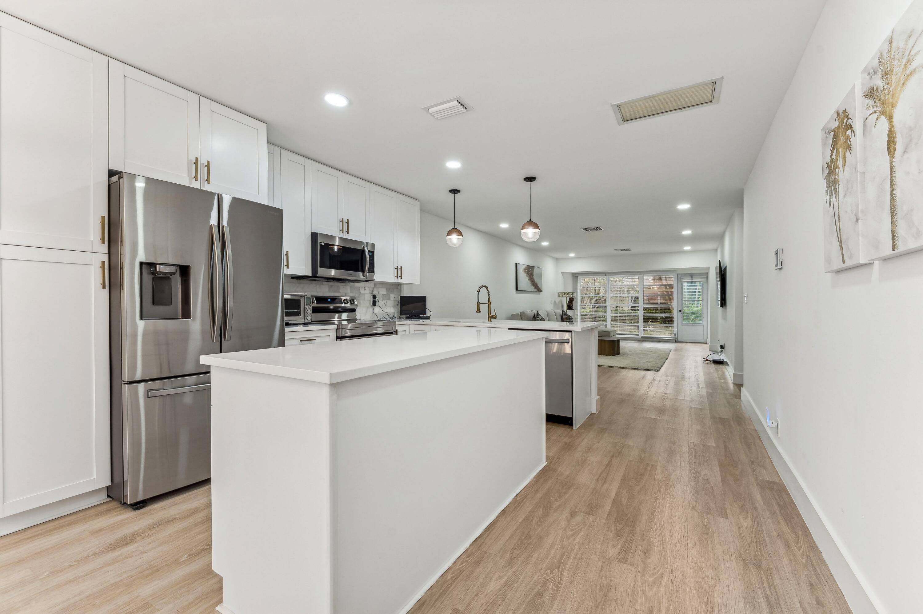 Property Photo: 13725 Flora Place D FL 33484