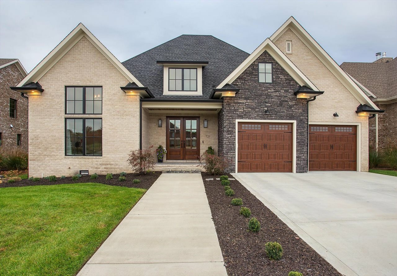 Property Photo: 721 Linkside Lane KY 42103