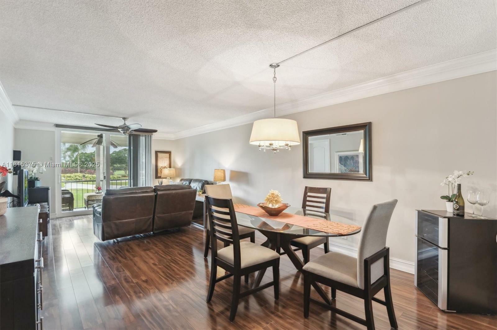 Property Photo: 9823 S Hollybrook Lake Dr 202 FL 33025