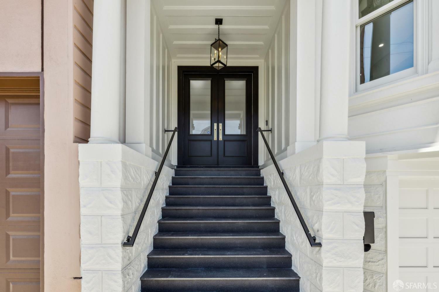 Property Photo:  290 Jersey Street  CA 94114 