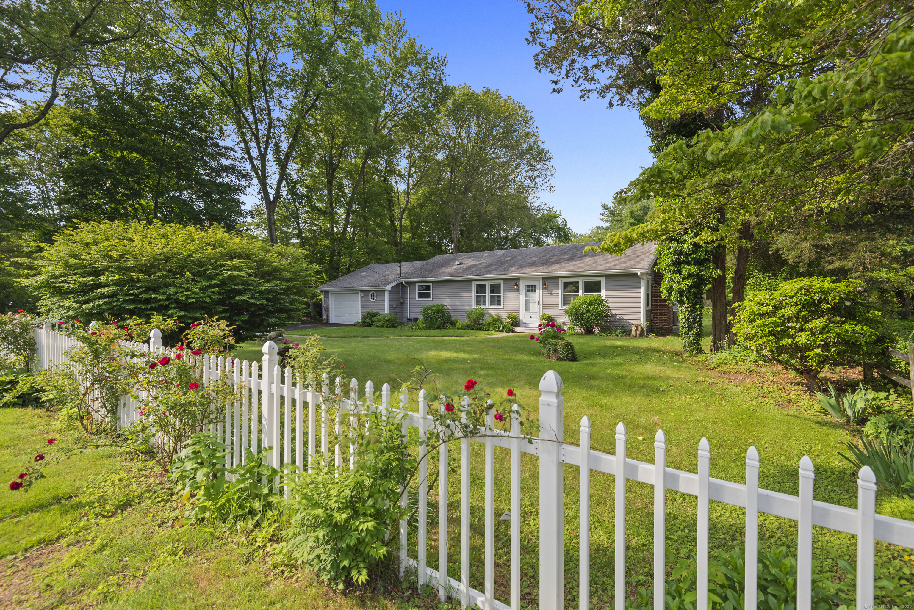 Property Photo: 4 Hillside Road CT 06371