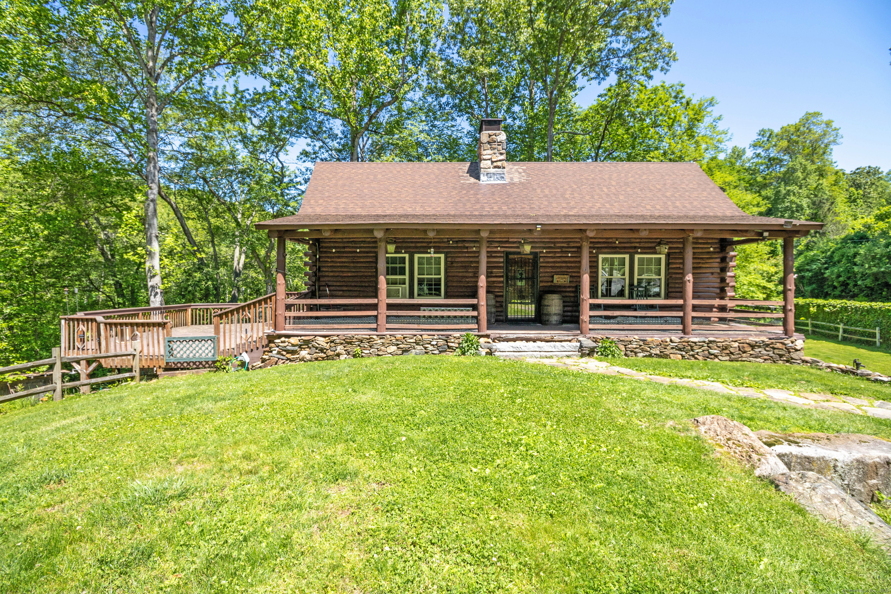 Property Photo: 112 Edstrom Road CT 06447