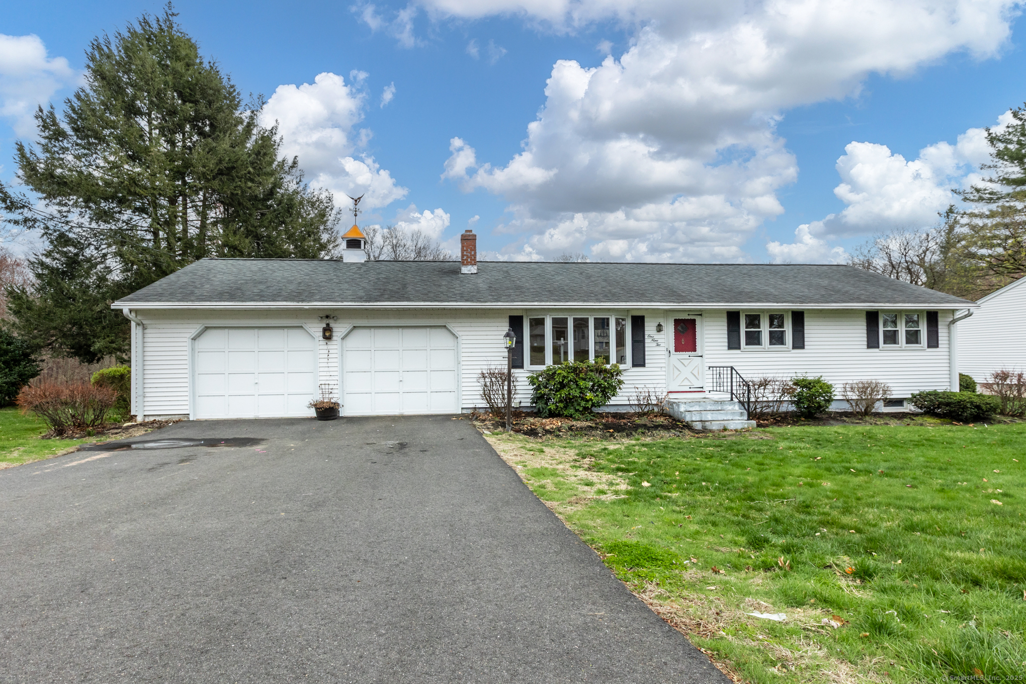 Property Photo: 192 Hilton Drive CT 06074