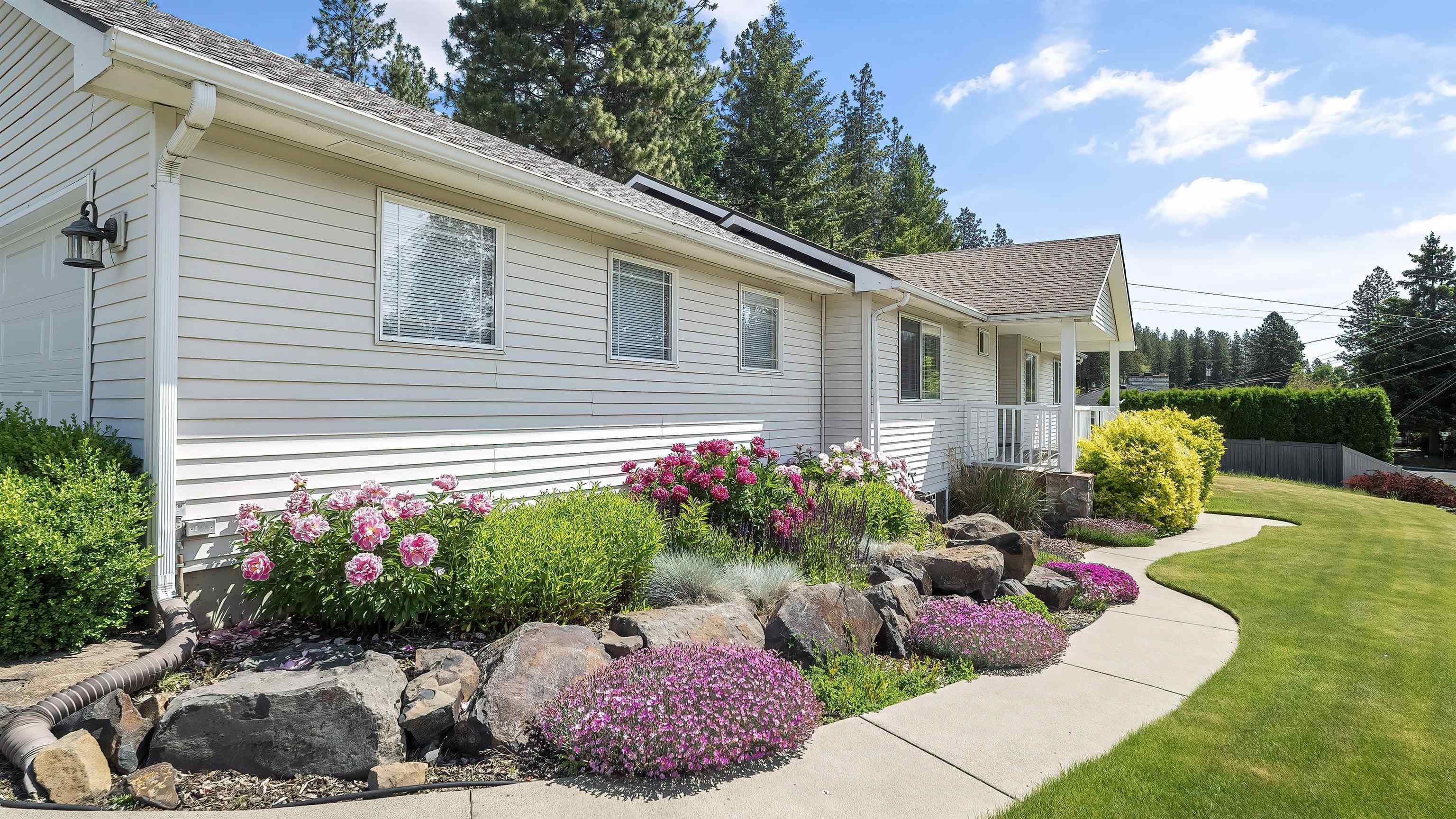 Property Photo: 3404 W Excell Ave WA 99208