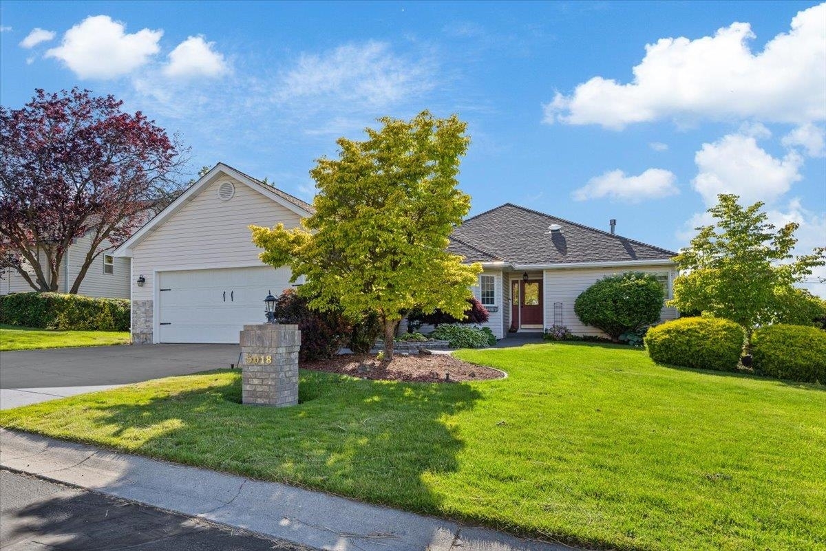 5018 S Morrill Ln  Spokane WA 99223 photo