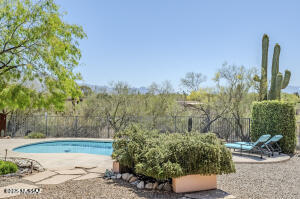 Property Photo:  5140 N Via Condesa  AZ 85718 