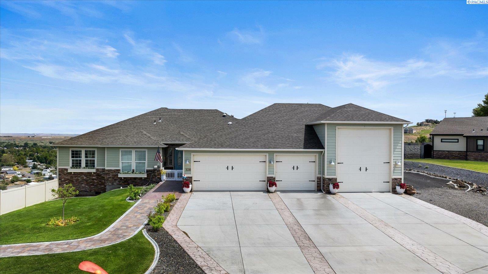 308 Northview Lp  West Richland WA 99353 photo