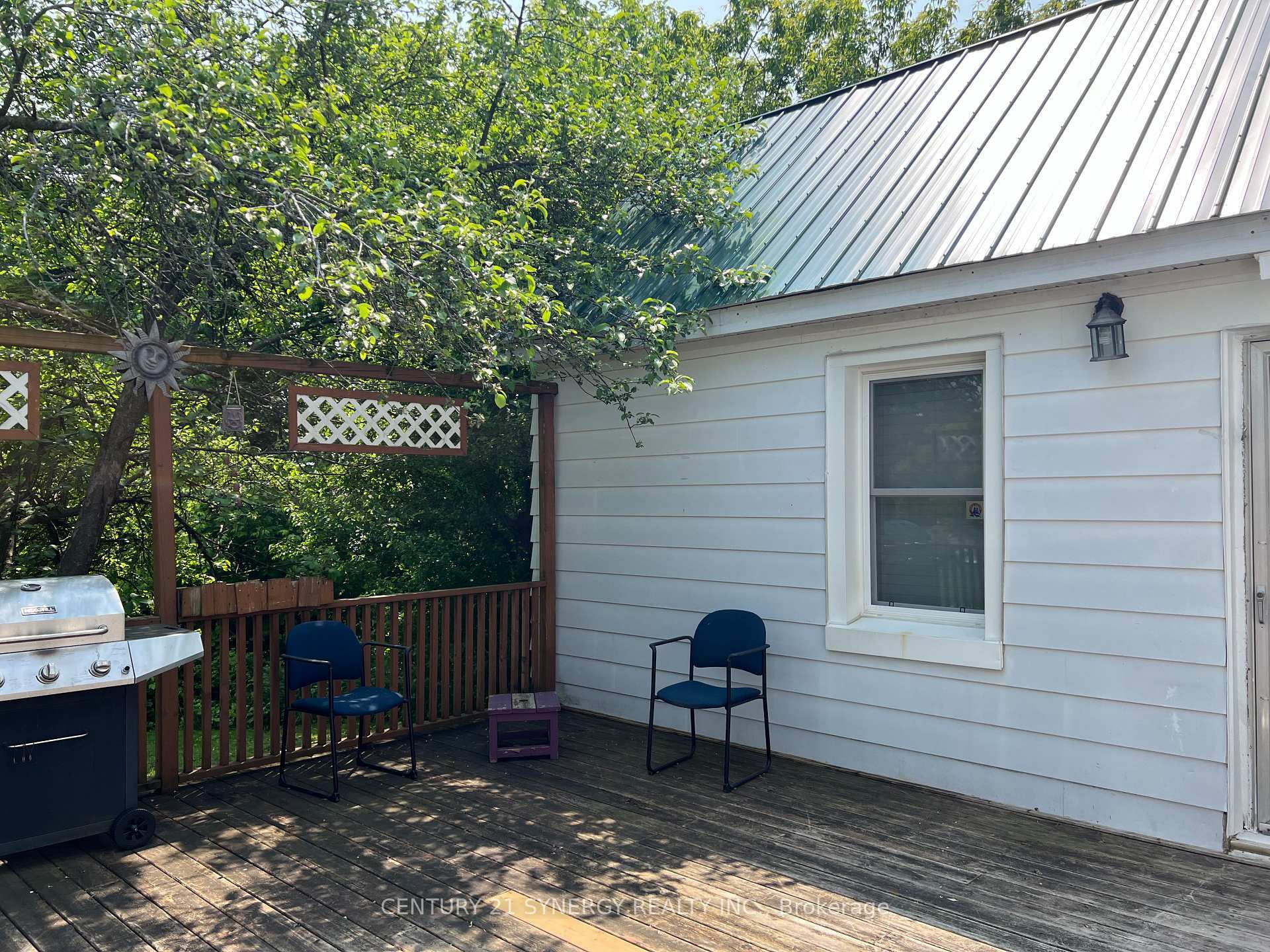 Property Photo: 9 Strathcona Street ON K7A 1V7