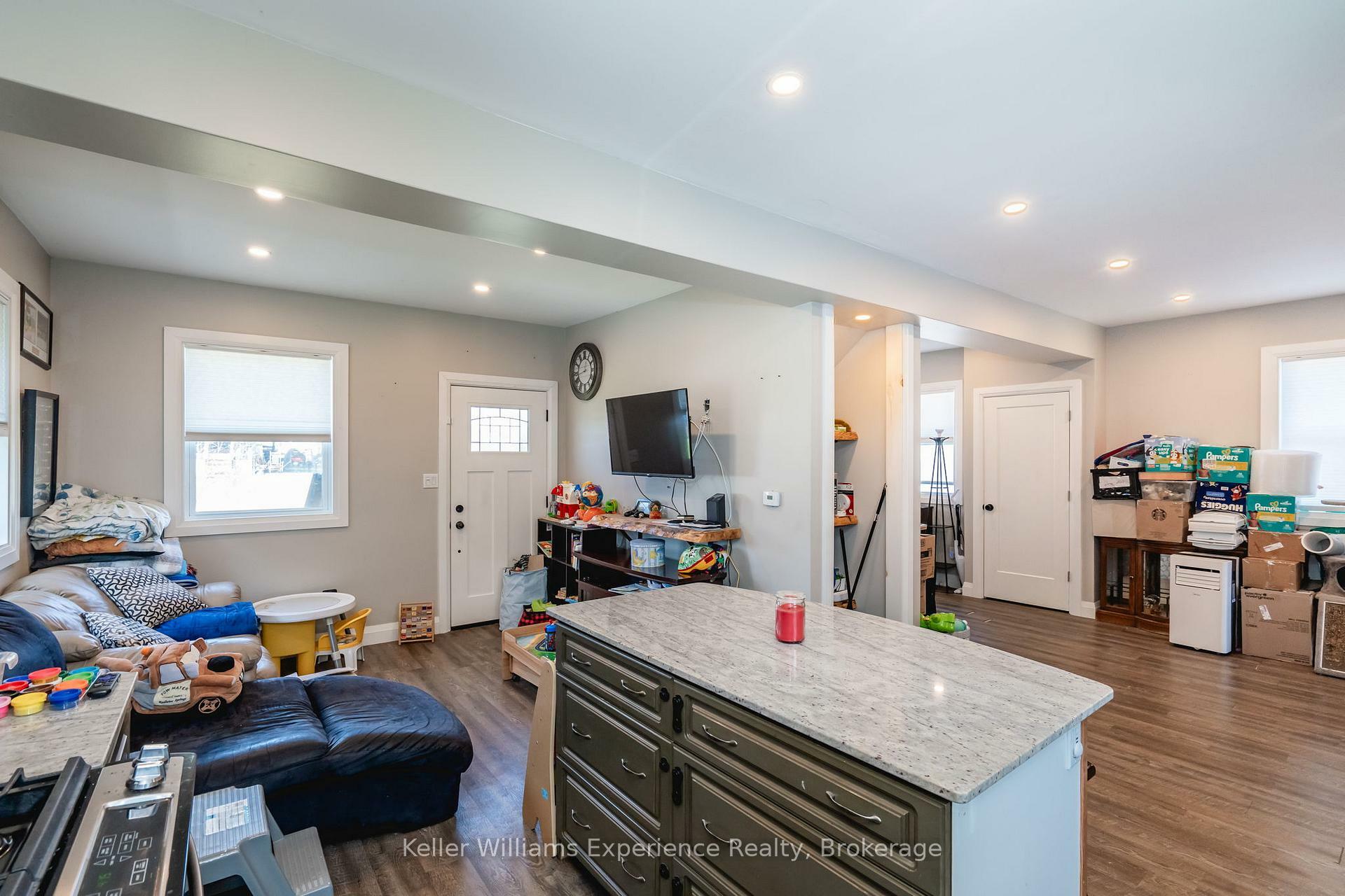 Property Photo: 313 McNicoll Street ON L0K 1R0