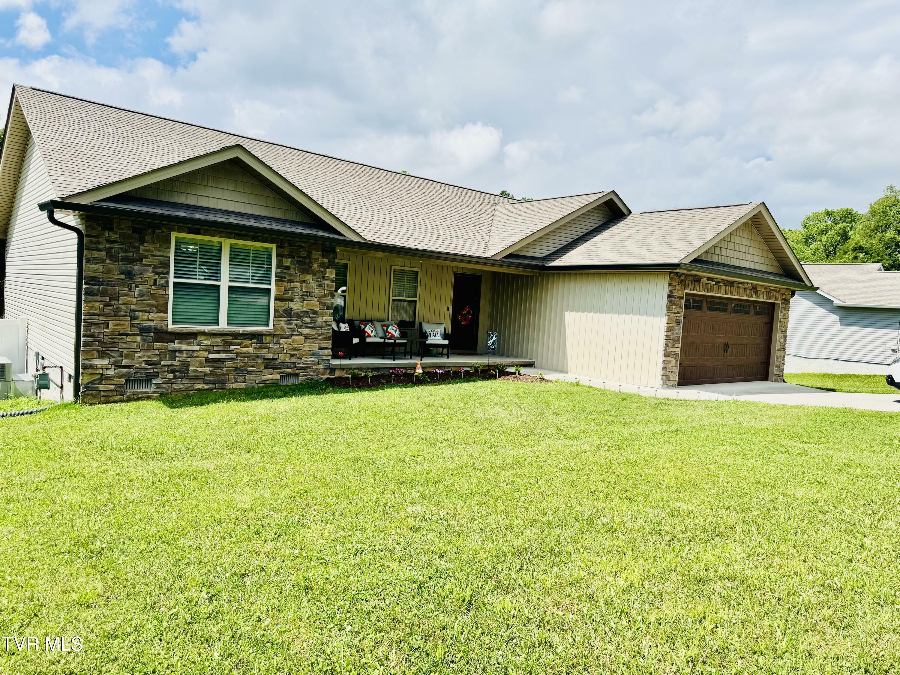 Property Photo: 235 Park Lane Lane TN 37705