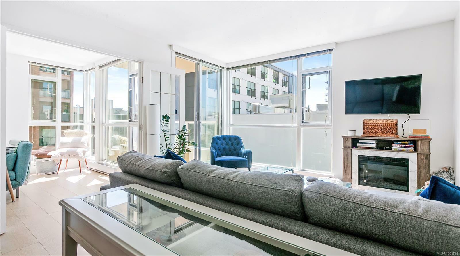 Property Photo: 835 View St 502 BC V8W 3W8