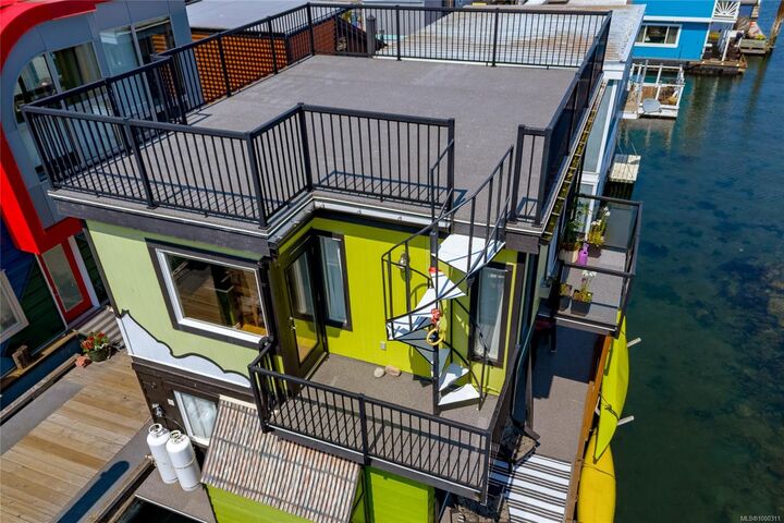 Property Photo: 1 Dallas Rd A2 BC V8V 0B2
