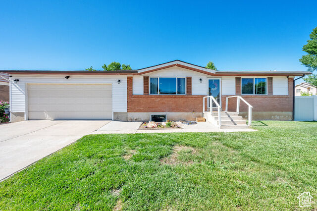 Property Photo: 648 W 2200 N UT 84015