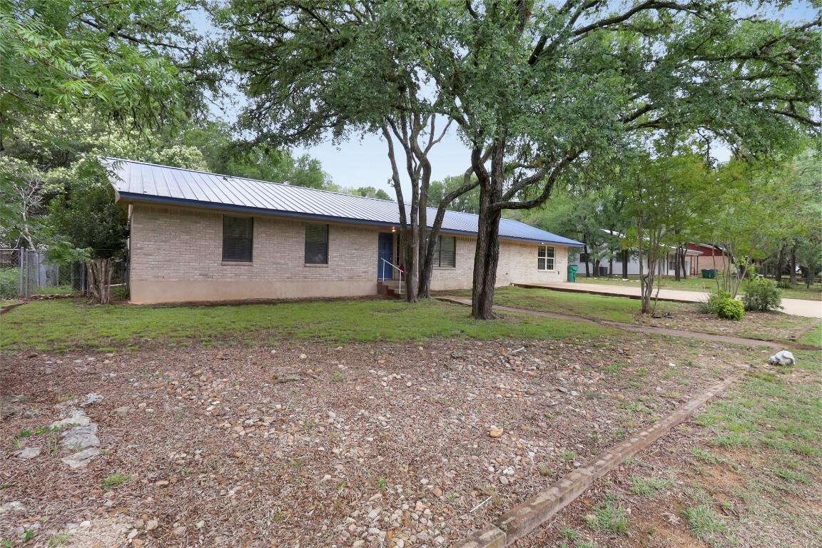 Property Photo: 1313 Oakridge Drive TX 78606