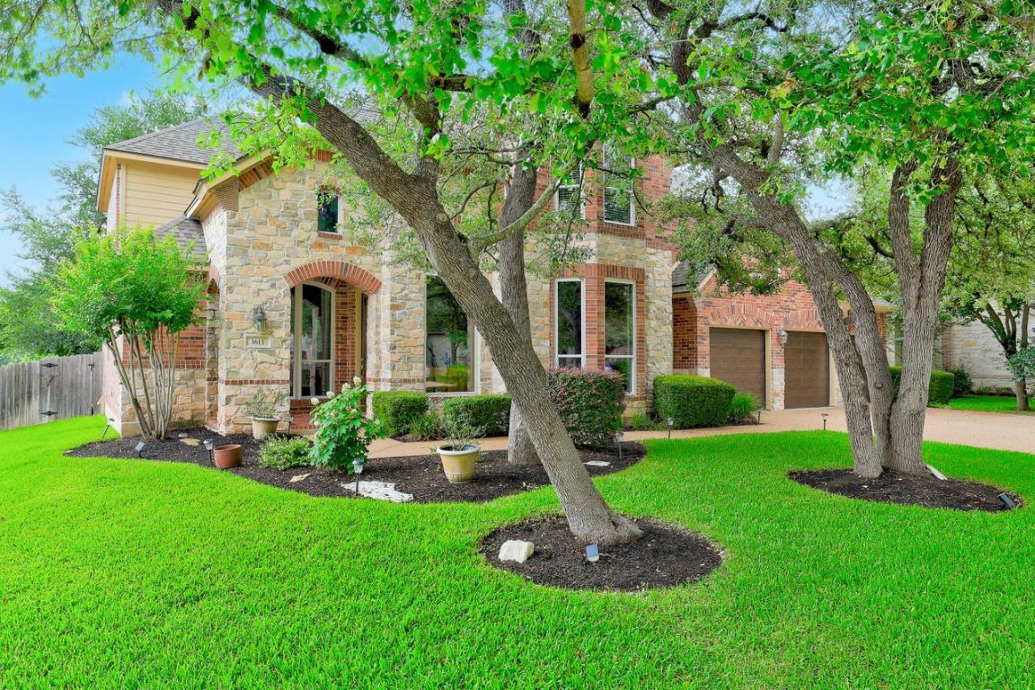 Property Photo: 1613 Westend Place TX 78681