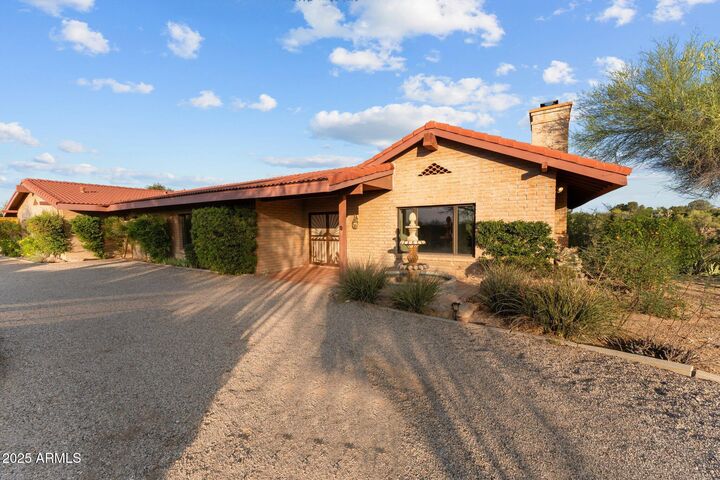 Property Photo: 1503 N Thrasher Lane AZ 85390