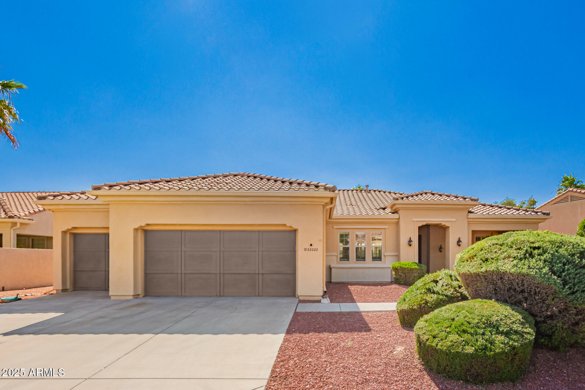 Property Photo: 22222 N Pedregosa Drive AZ 85375