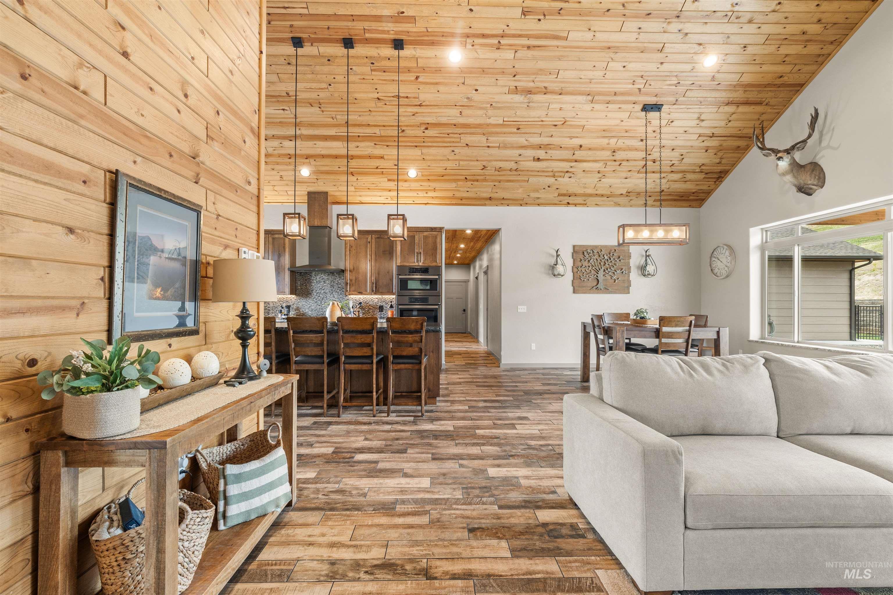 Property Photo: 2505 Ryegate Lane WA 99403